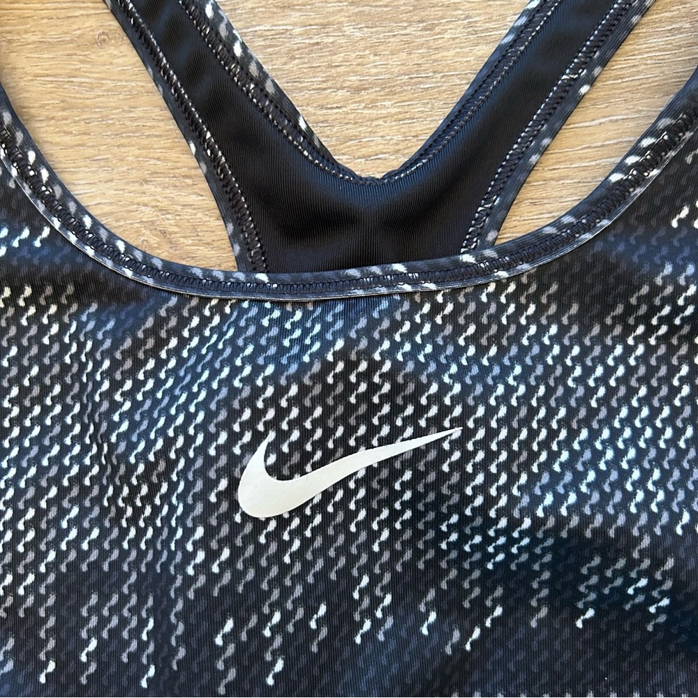 NIKE Womens Athletic Sports Bra Size XL Racerback Black White Pullover Style - Picture 2 of 7